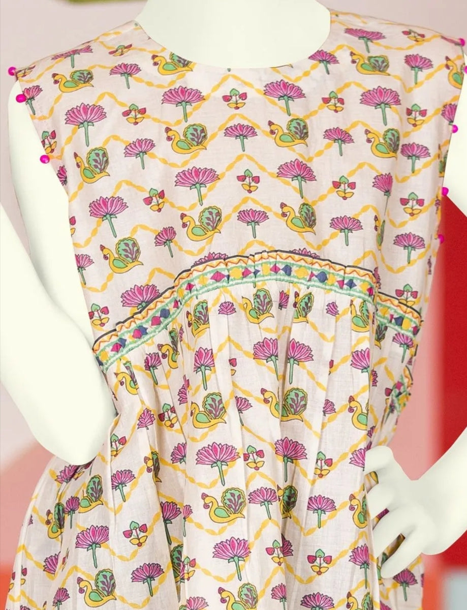 Buy child dress design Pakistani 2019 in USA from us – Nameera by Farooq