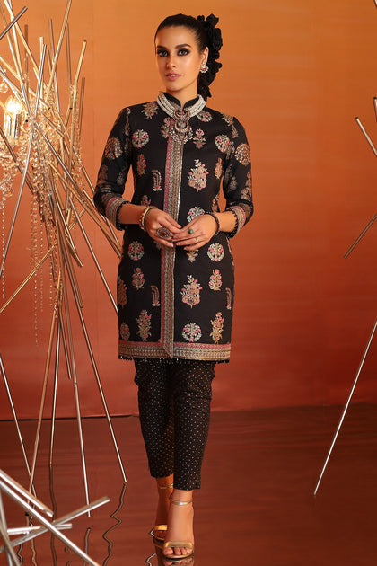 Buy Latest Fancy Lawn Dress for Eid Online – Nameera by Farooq