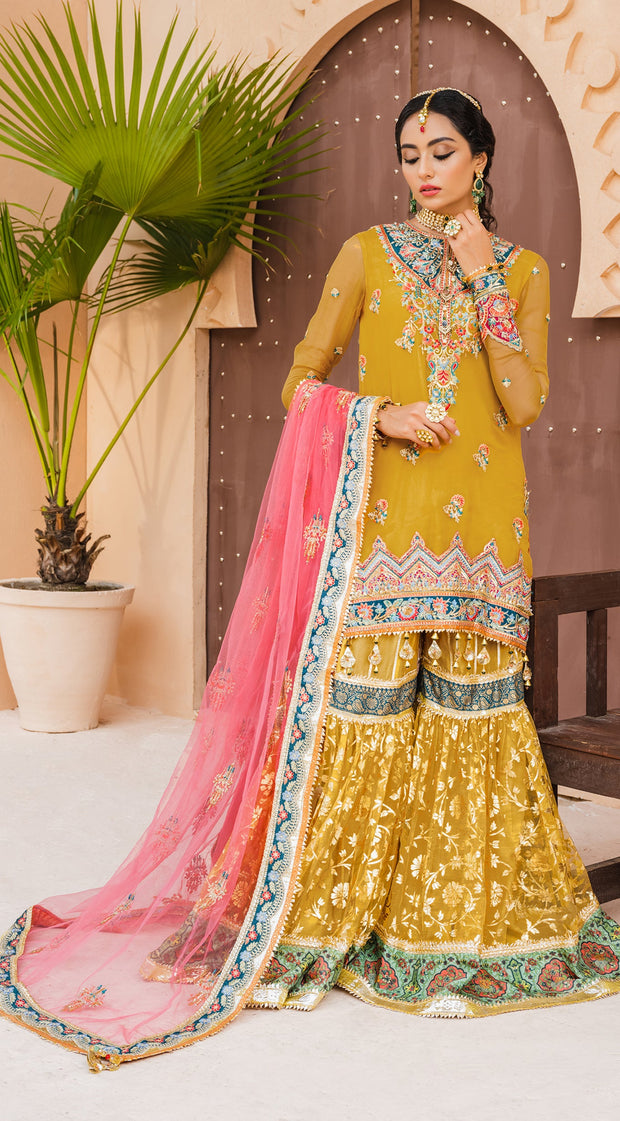 Mehndi Dress Pakistani With A Farshi Gharara Online 2022n Nameera By Farooq 9557