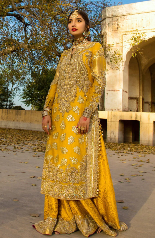 yellow mehndi outfit