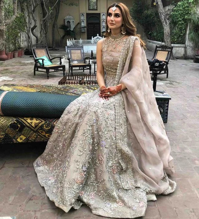 maxi dress pakistani wedding