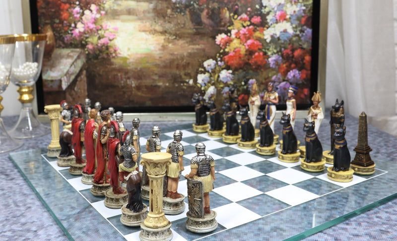 西日本産 Ebros Kingdoms at War Legendary Historical Egyptian Empire Versus  Roman Empire Chess Set Made of Hand Painted Resin Chess Pieces and Frosted  G並行輸入