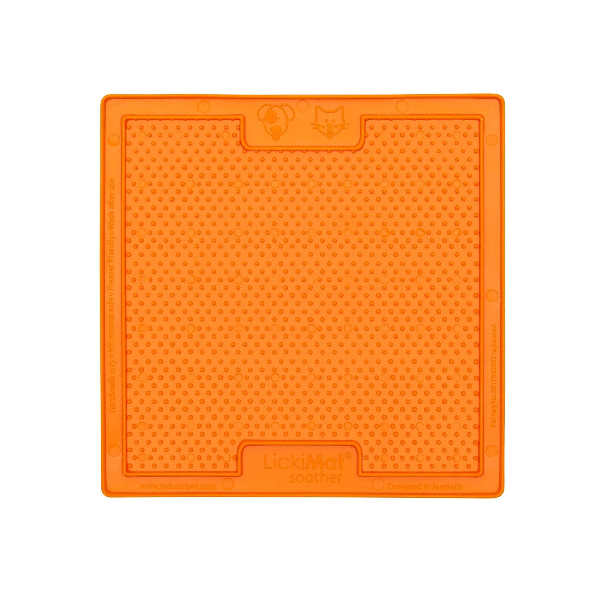 https://cdn.shopify.com/s/files/1/1733/0973/products/lickimat-pet-bowl-orange-lickimat-classic-soother-slow-feed-licking-mat-for-dogs-cats-28436496351431.jpg?v=1635133869