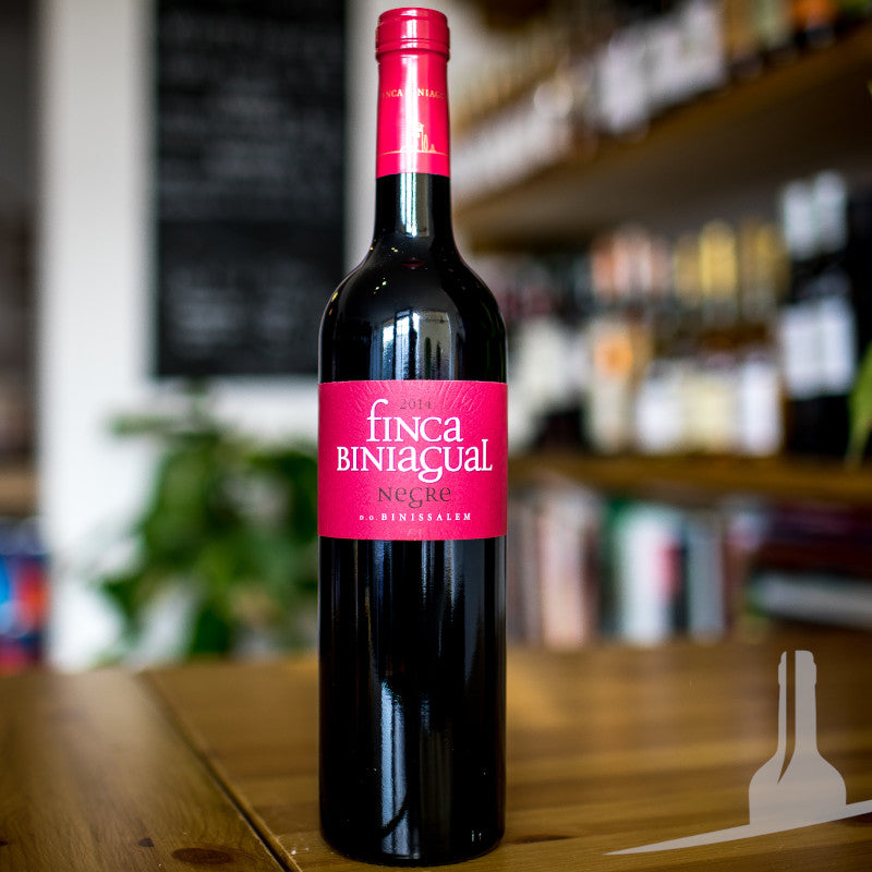 Buy Finca Biniagual red wine from Mallorca