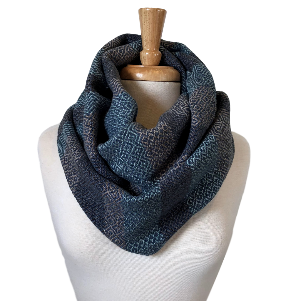 infinity scarf