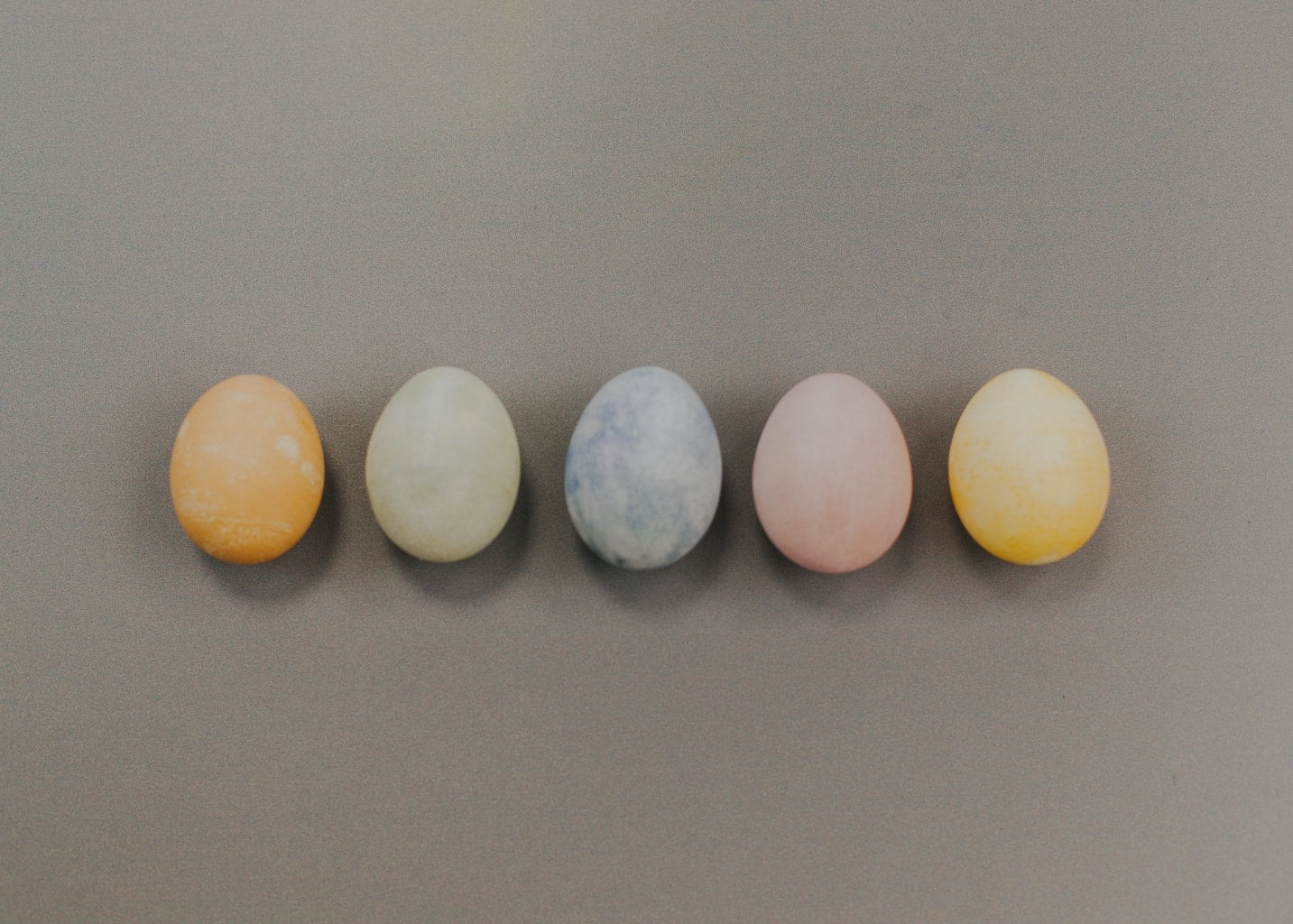Naturally Dyed Easter Eggs DIY