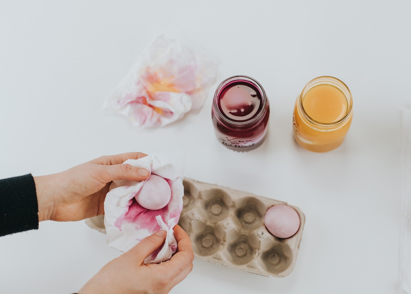 Naturally Dyed Easter Eggs DIY