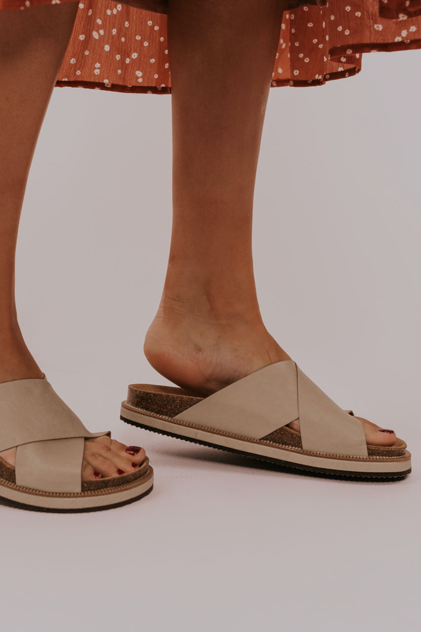 sidelines footbed sandal