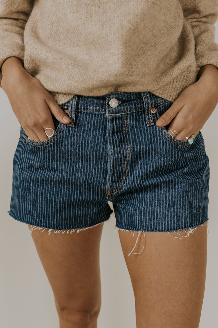 levi's cutoff denim shorts