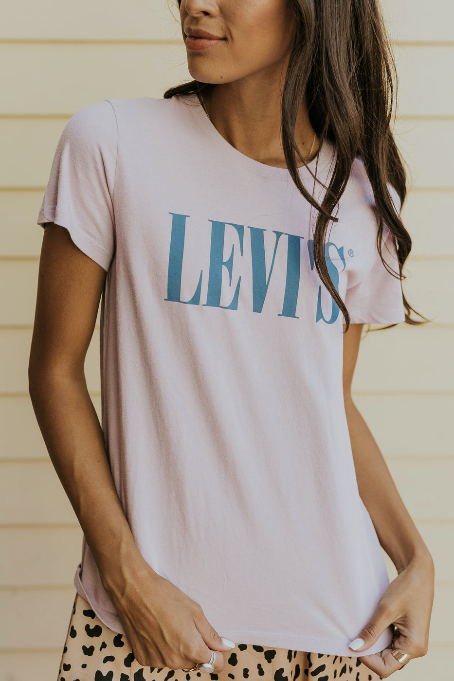 levis graphic tees