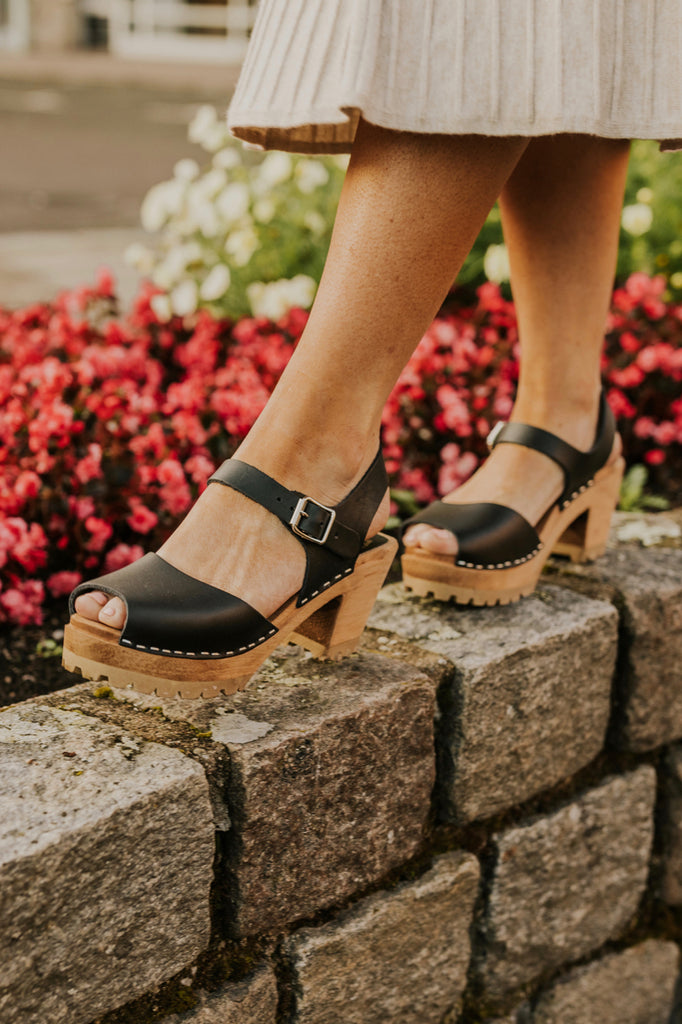 Peep Toe Clogs - Ankle Strap Clogs | ROOLEE