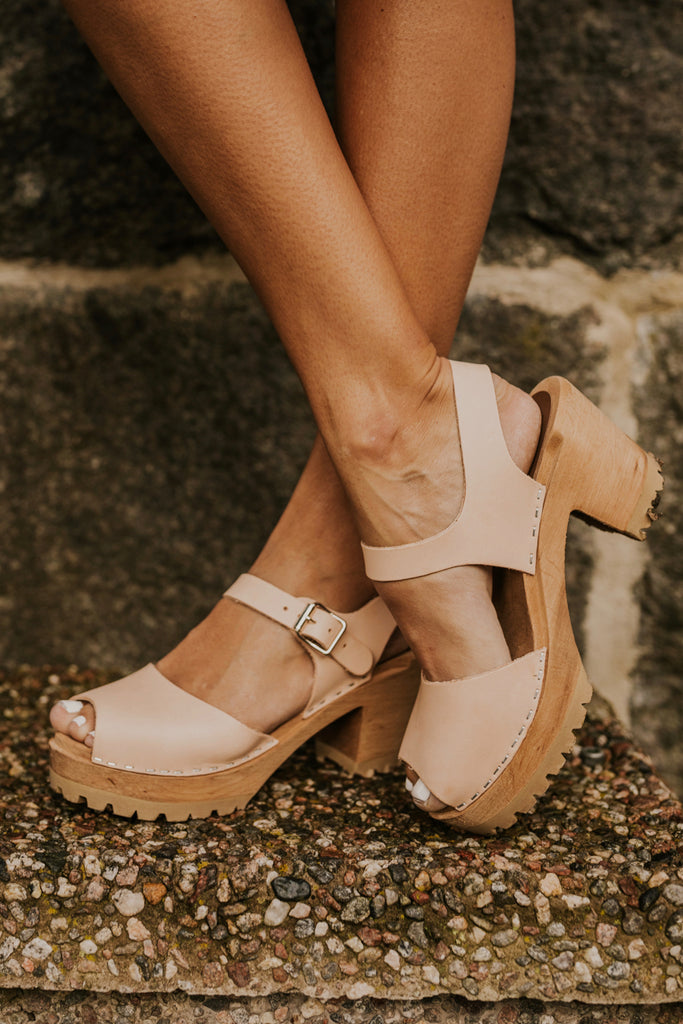 Peep Toe Clogs - Ankle Strap Clogs | ROOLEE