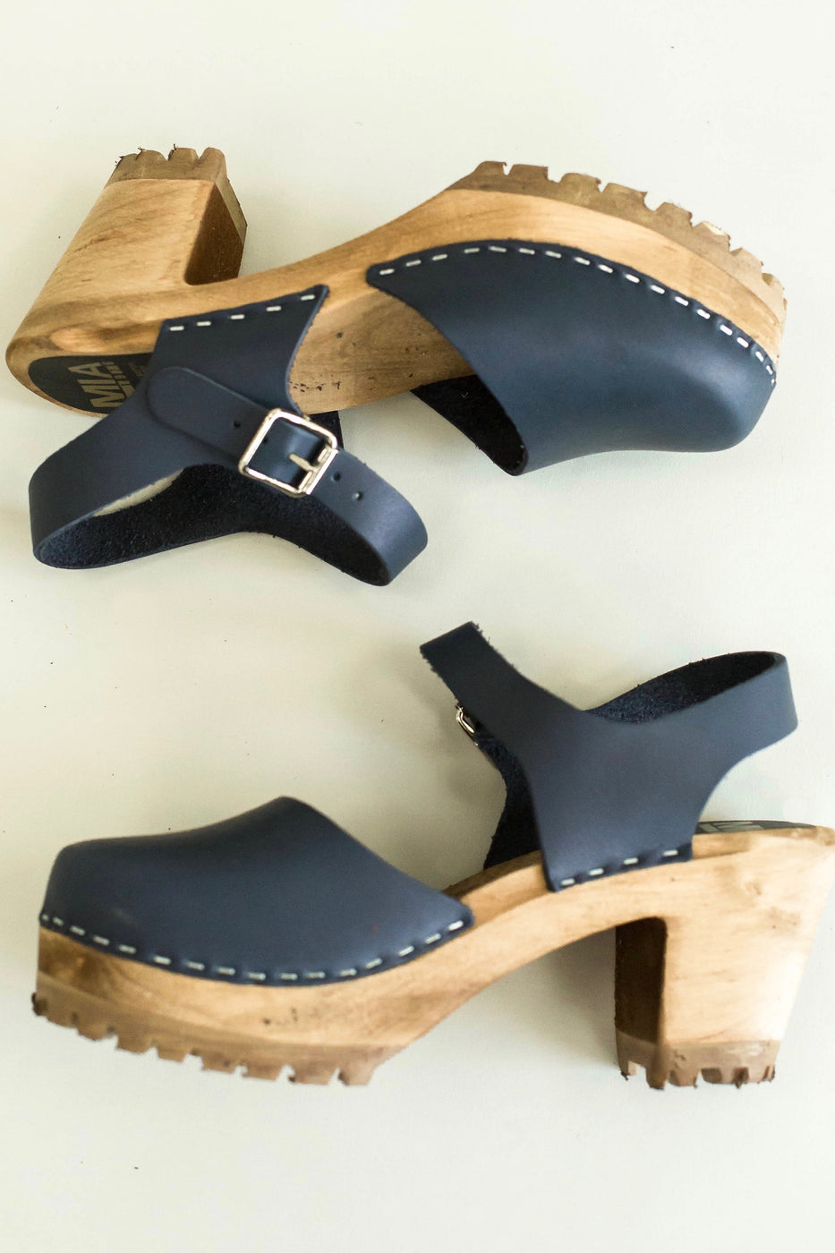 navy blue clogs