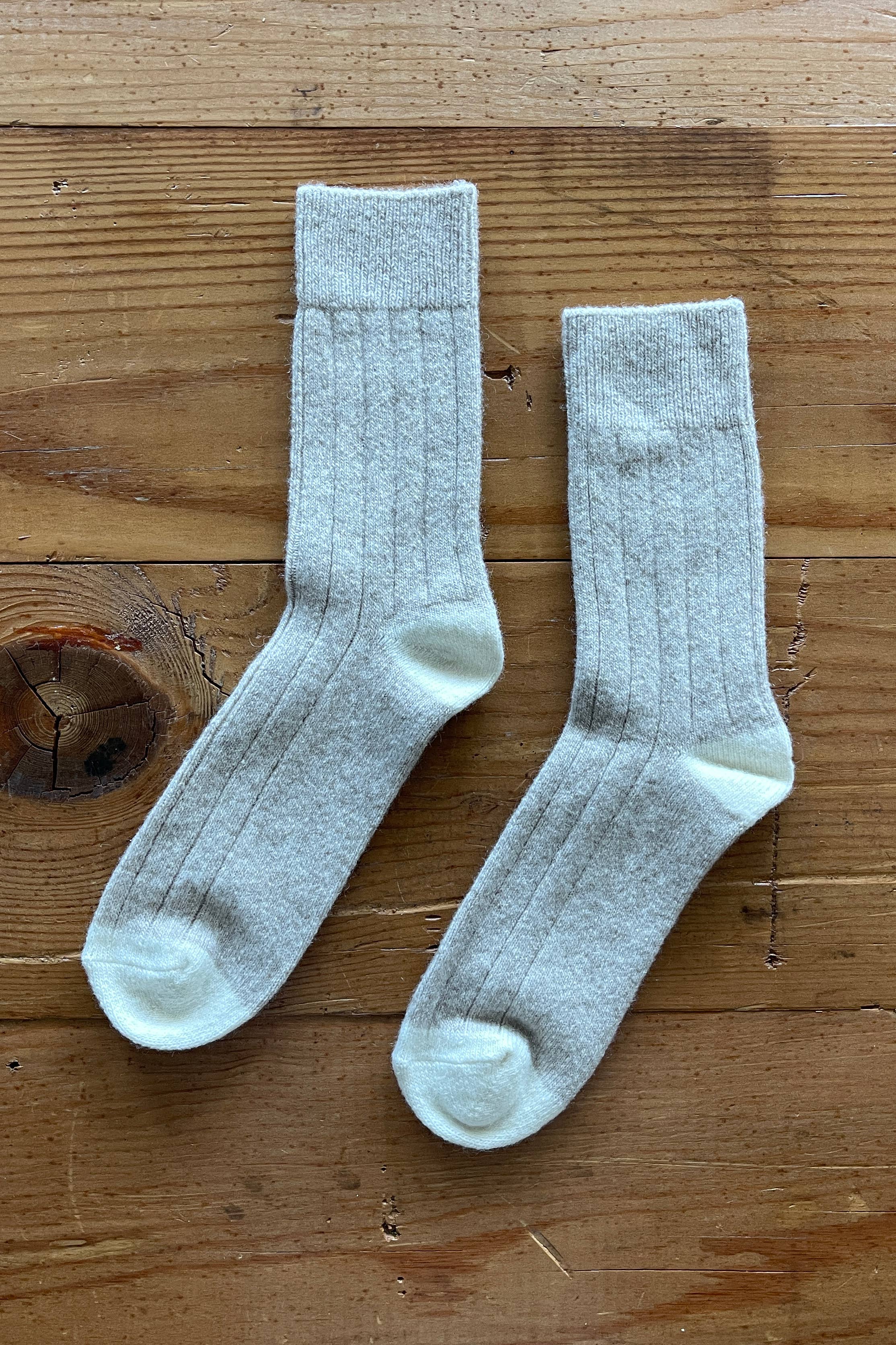 Classic Cashmere Socks - Fawn