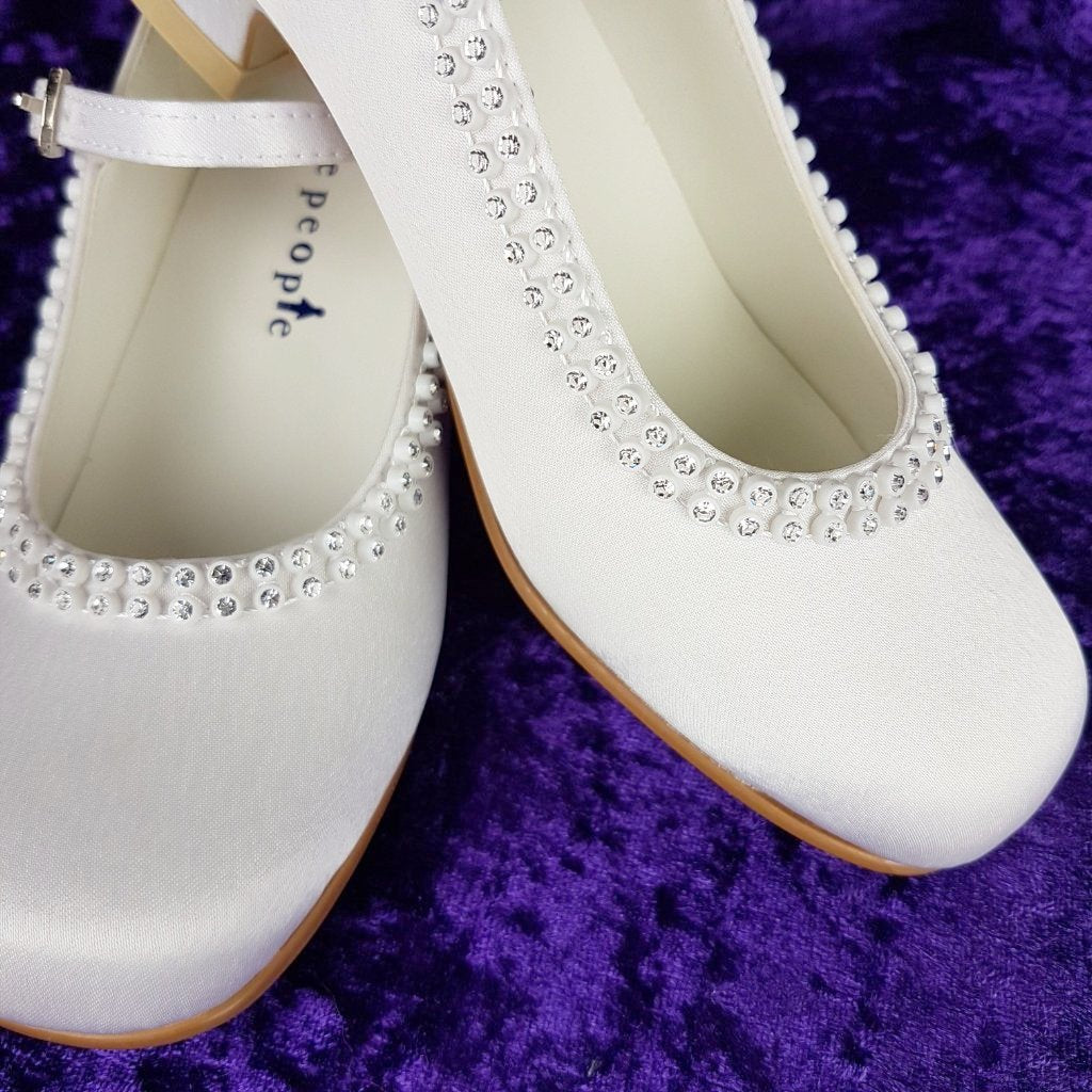white communion shoes size 2