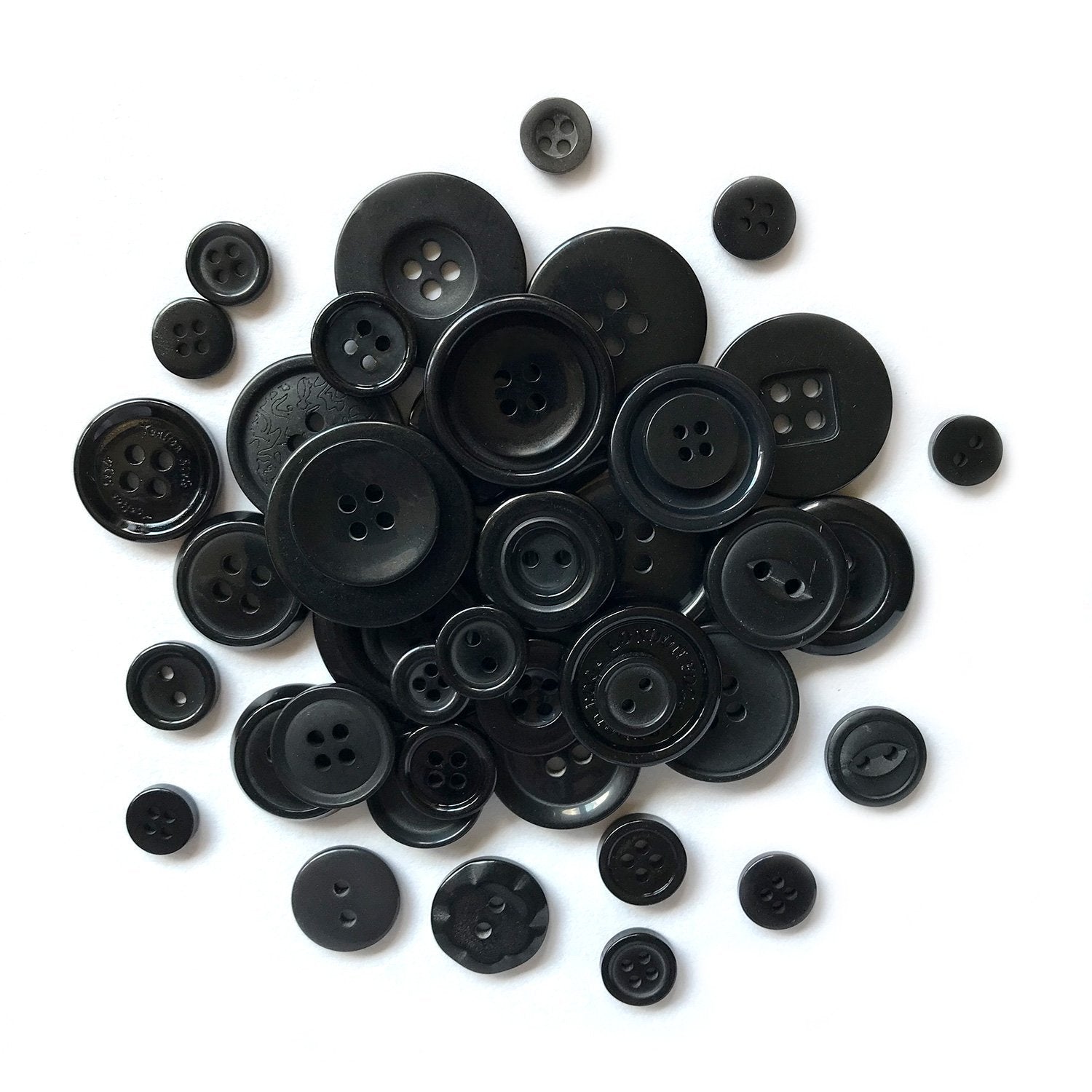 160PCS Black Buttons for Sewing Resin Craft Buttons 4-Hole Buttons for  Sewing 5 Sizes of Black White Round Mixed Buttons Small Black and White  Buttons