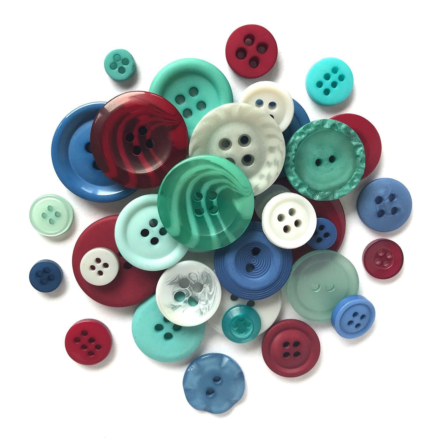  1600Pcs Christmas Craft Buttons Mixed Red Green White Button  for Crafts Assorted Sizes Button Green Red White in Bulk : Arts, Crafts &  Sewing