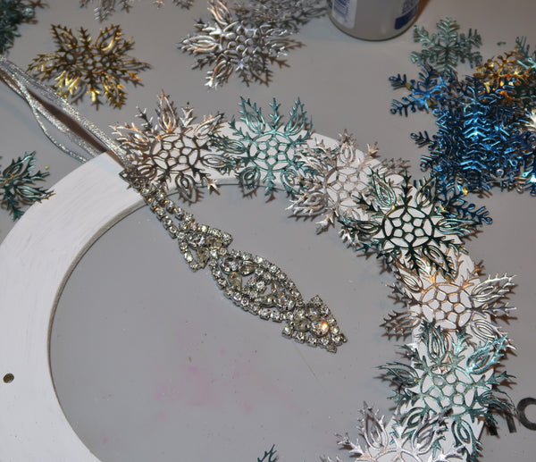 Rinea Foiled Paper Frozen Snowflake Wreath by Roni Johnson