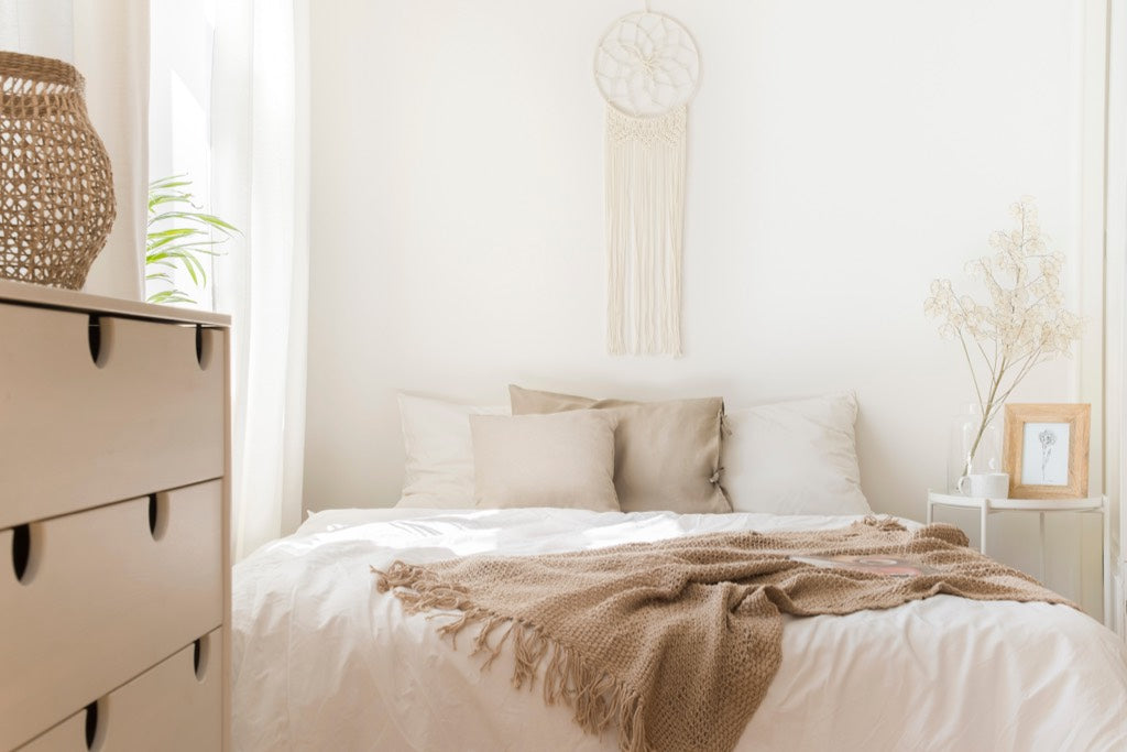 Keep your bedding minimal | Puffy