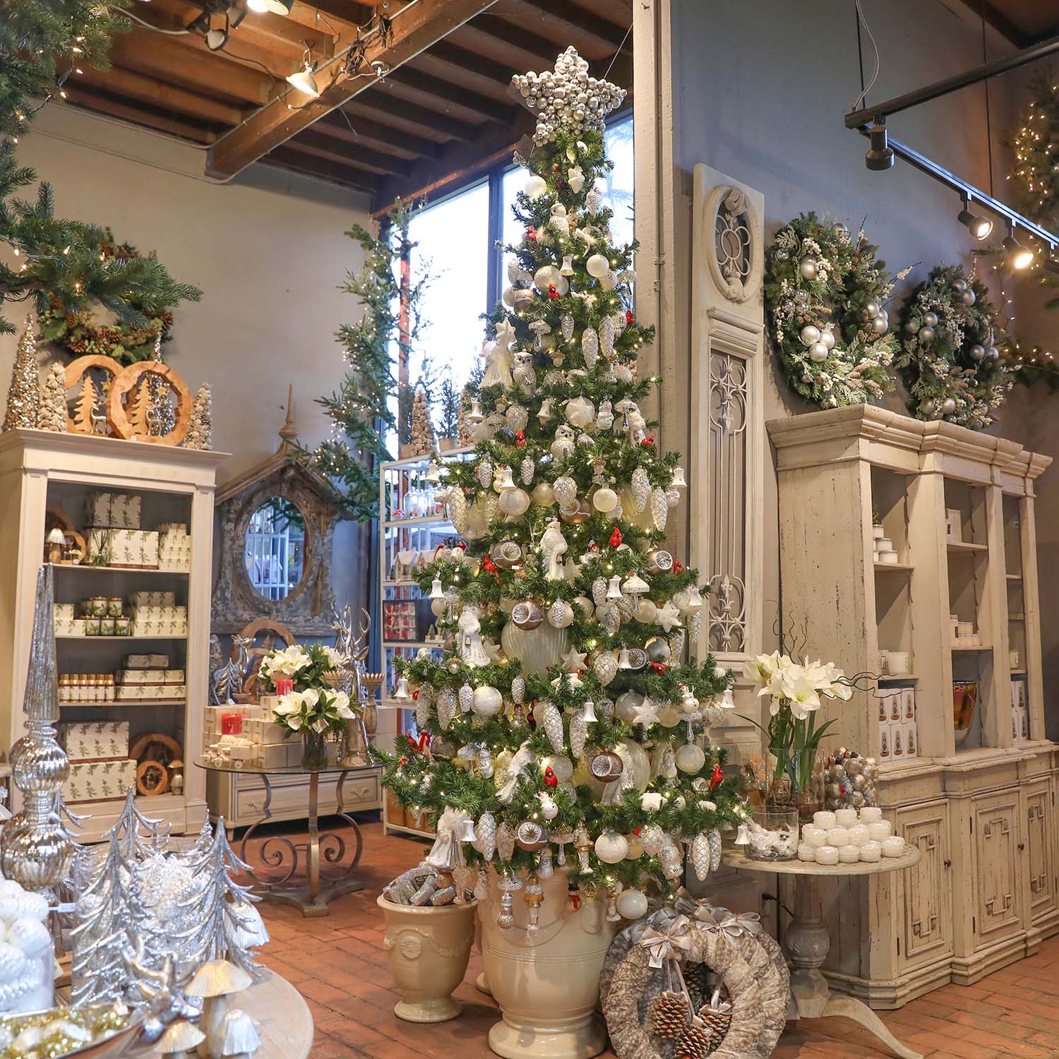 Behind-the-Scenes of the Christmas Boutique with Crystal