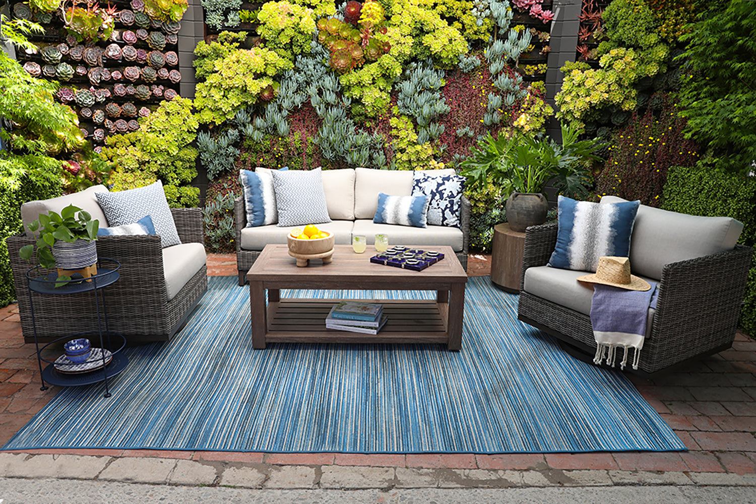 Embrace the Magic of Summer: Unforgettable Garden Entertaining