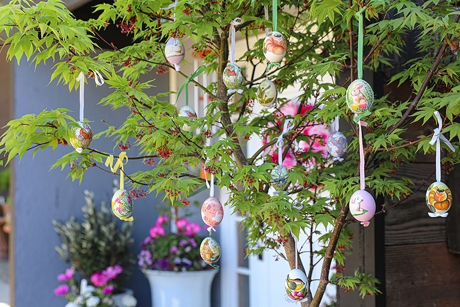 Enchanting Spring and Easter Garden Gatherings: Decor and Entertaining Ideas