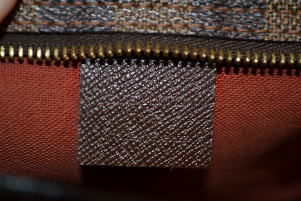 Authentic Louis Vuitton Damier Ebene Truth Accessories Pouch Clutch Ba – Luxury Handbags For Less