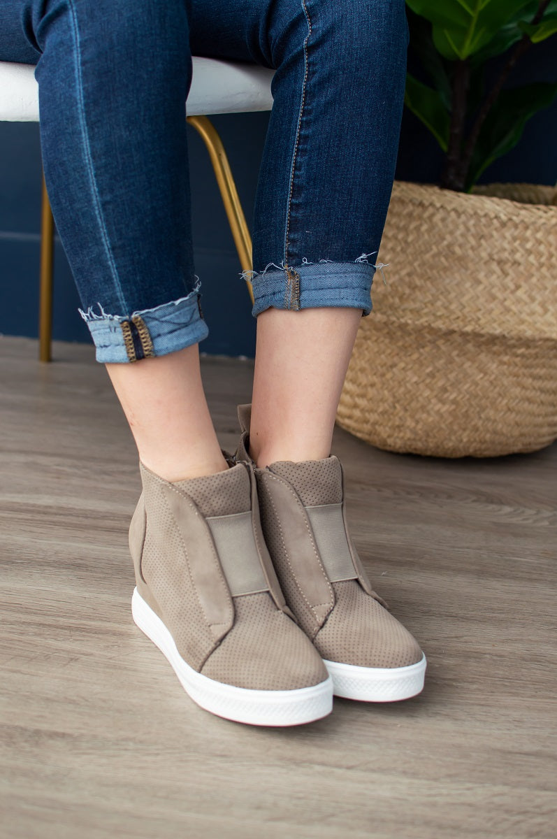 Zoey Wedge Sneaker | Taupe – MOB 