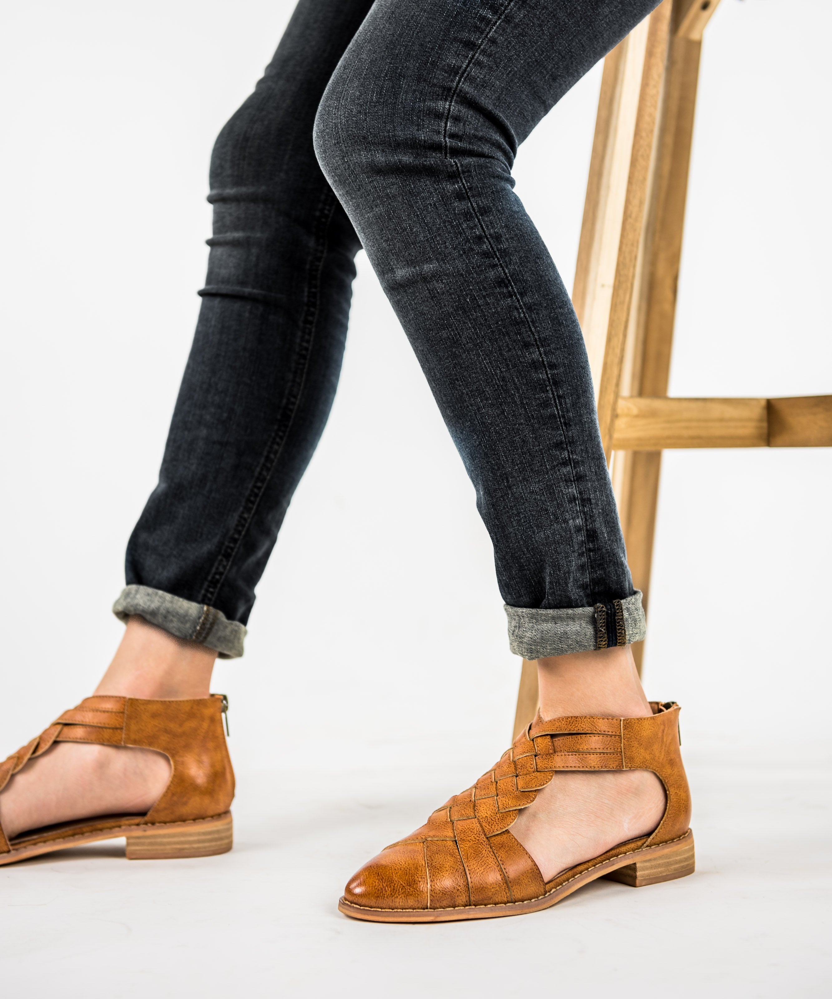 Lincoln Braided Flats | Camel – MOB 