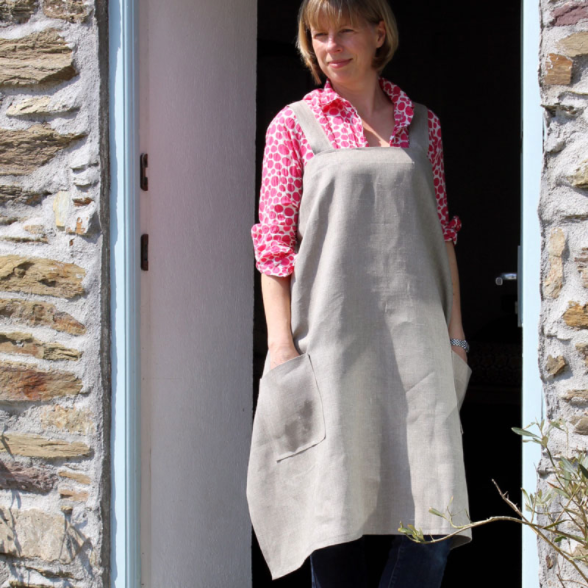 Hand Printed Linen Apron- Made in Cornwall 100% Linen – Sheila Maid