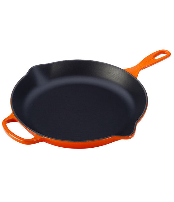 Le Creuset Classic Cast Iron Handle Skillet, 9, Flame