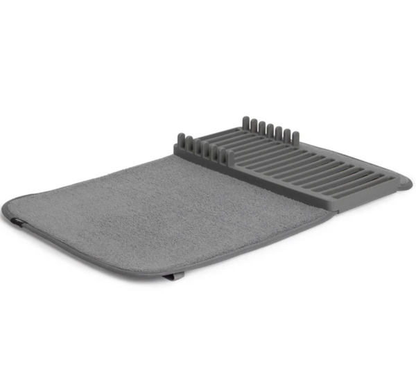 Rubbermaid 12.5-in x 11.5-in Center Drain Rubber Sink Mat at