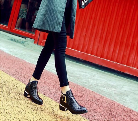 women's-black-ankle-boots