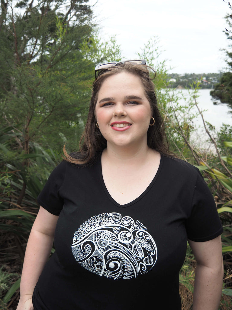 Kiwi's Lace tee - art for a cause ANNA MOLLEKIN