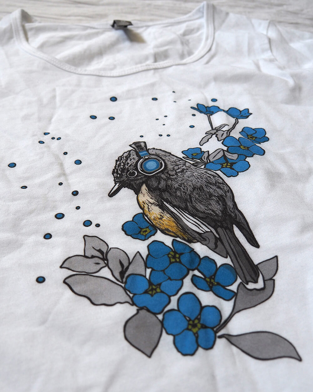 doodlewear Forget-Me-Not tee - art for a cause M_ILLUSTRATE