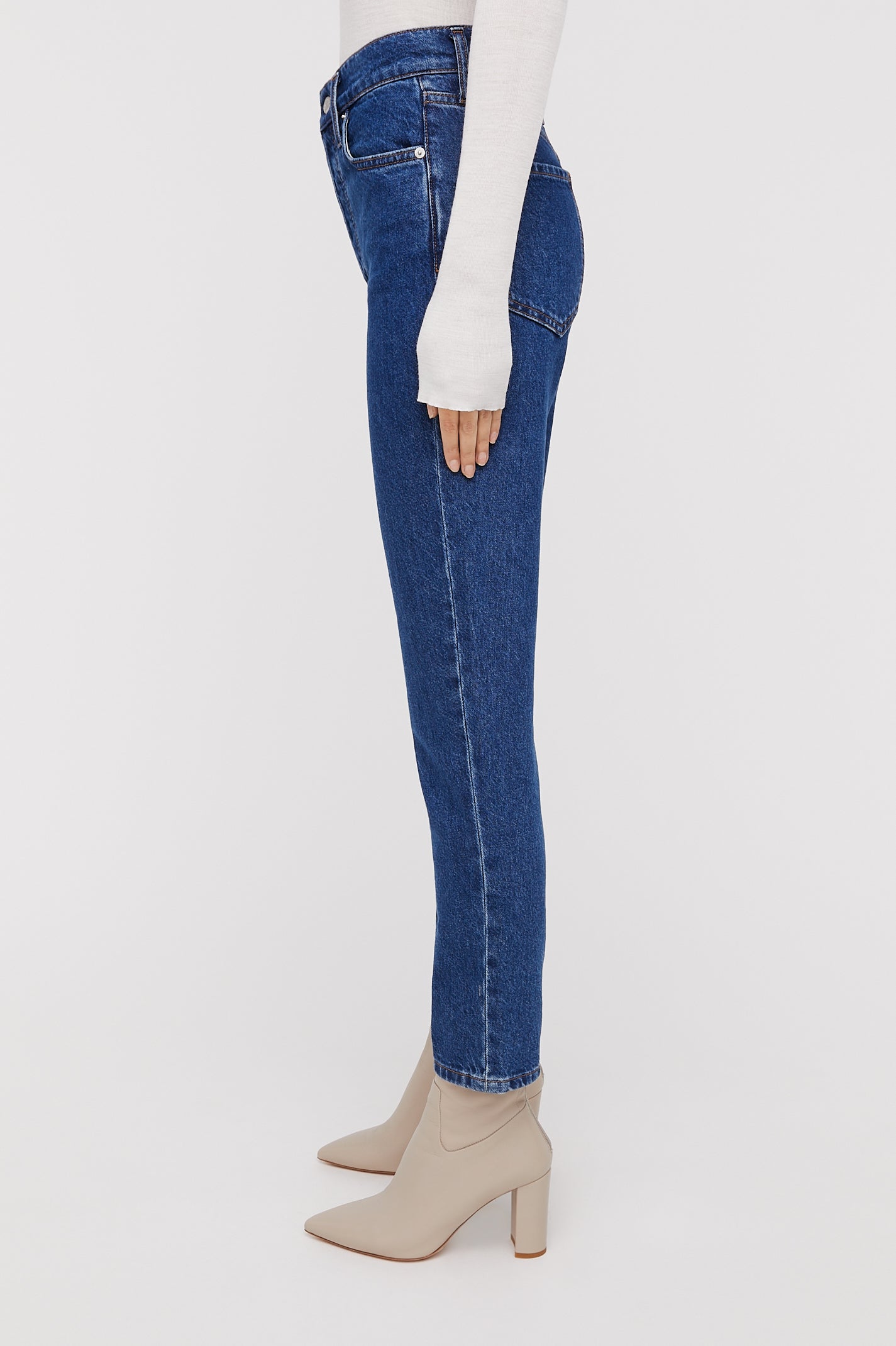 high-rise-straight-crop-jean-blue-11-75