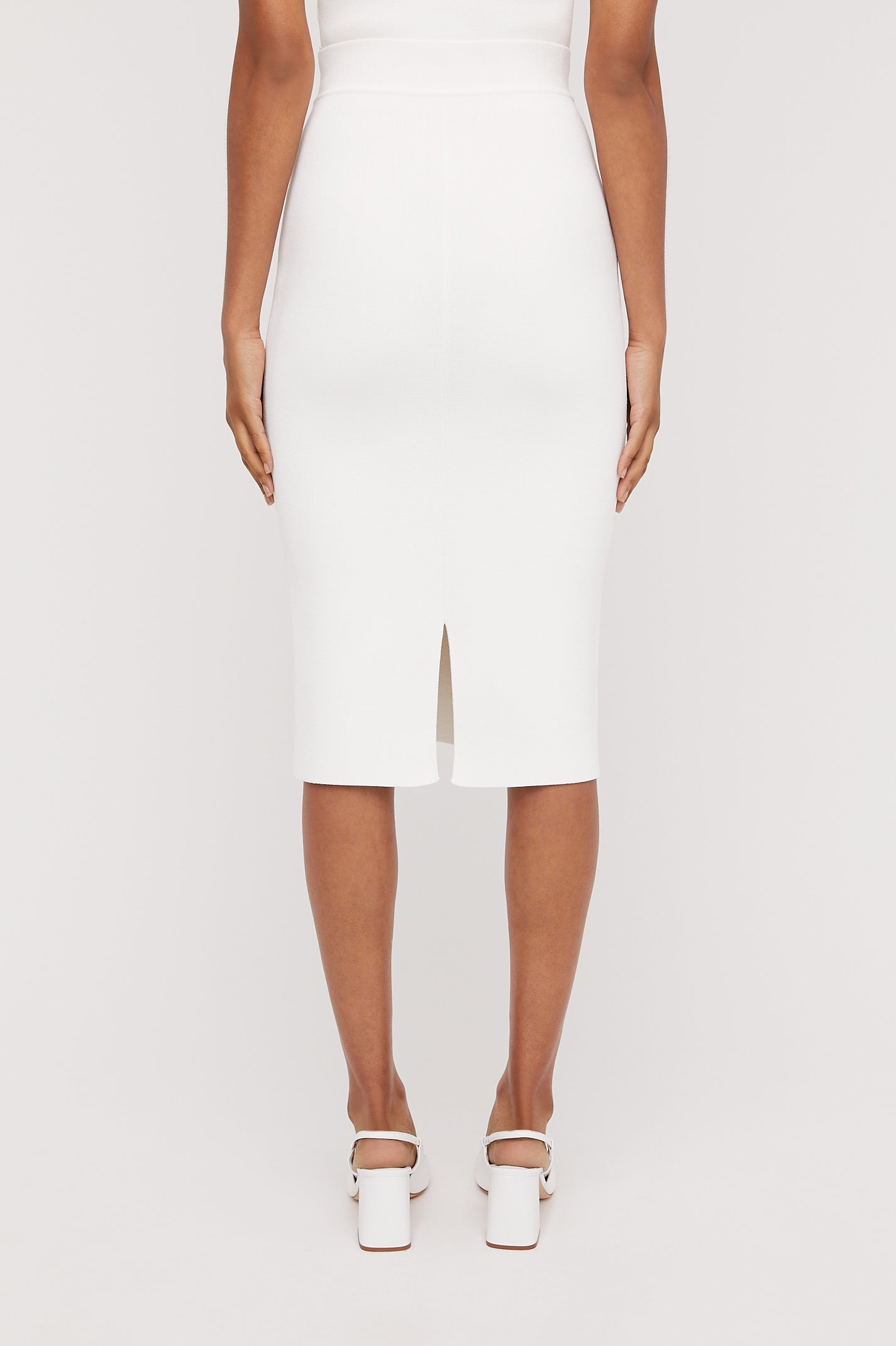 crepe-knit-slit-back-skirt-white