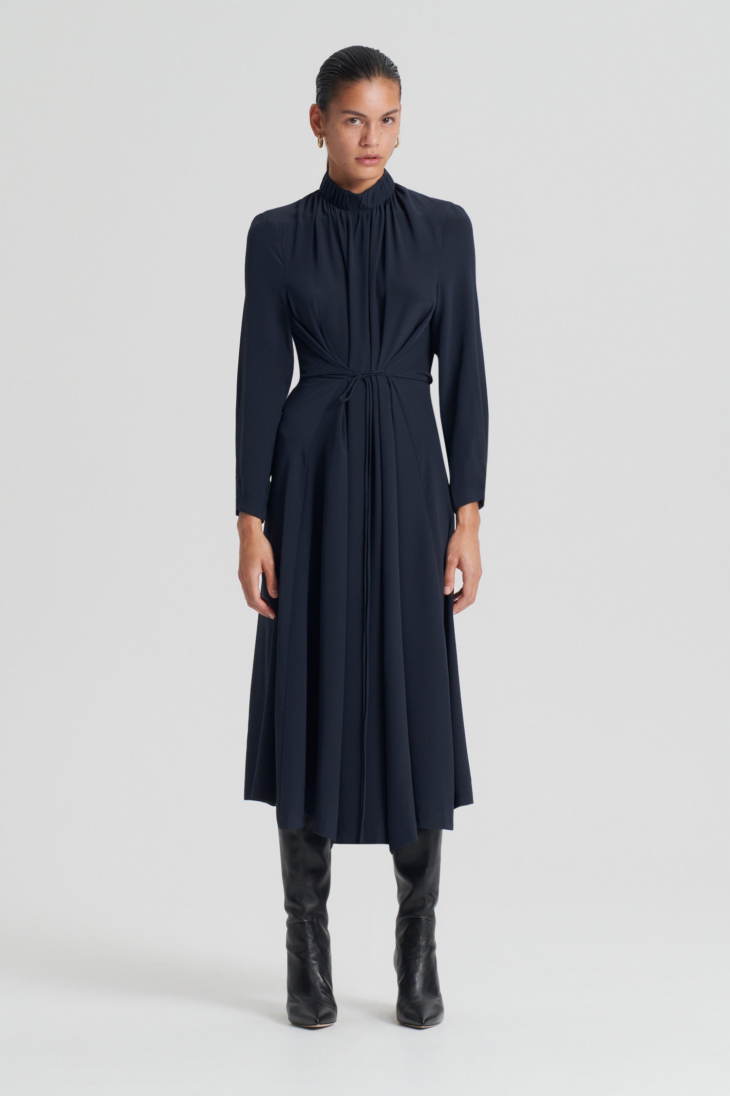 SILK GATHER NECK DRESS - DARK NAVY