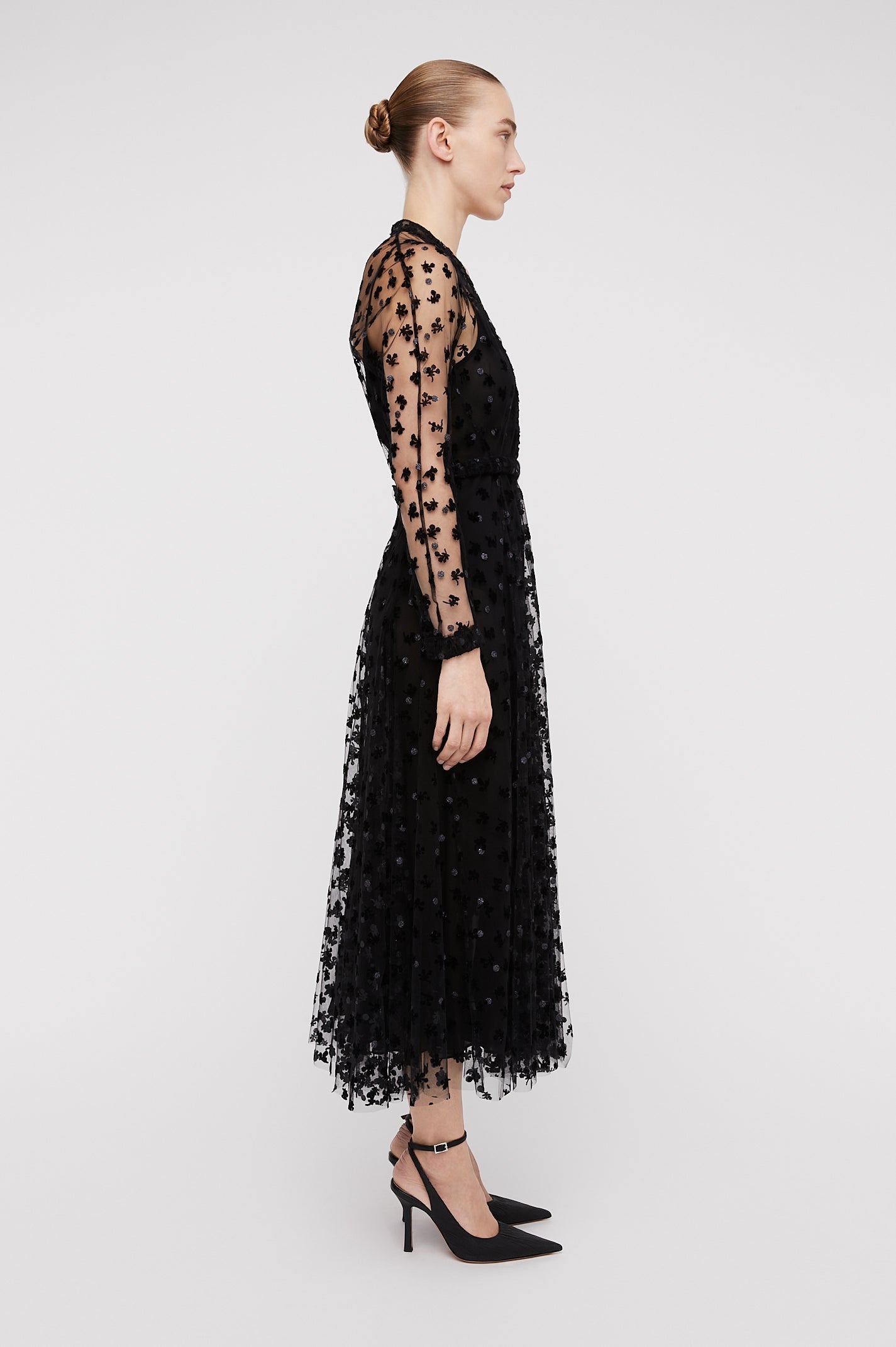 FRENCH TINSEL GOWN - BLACK