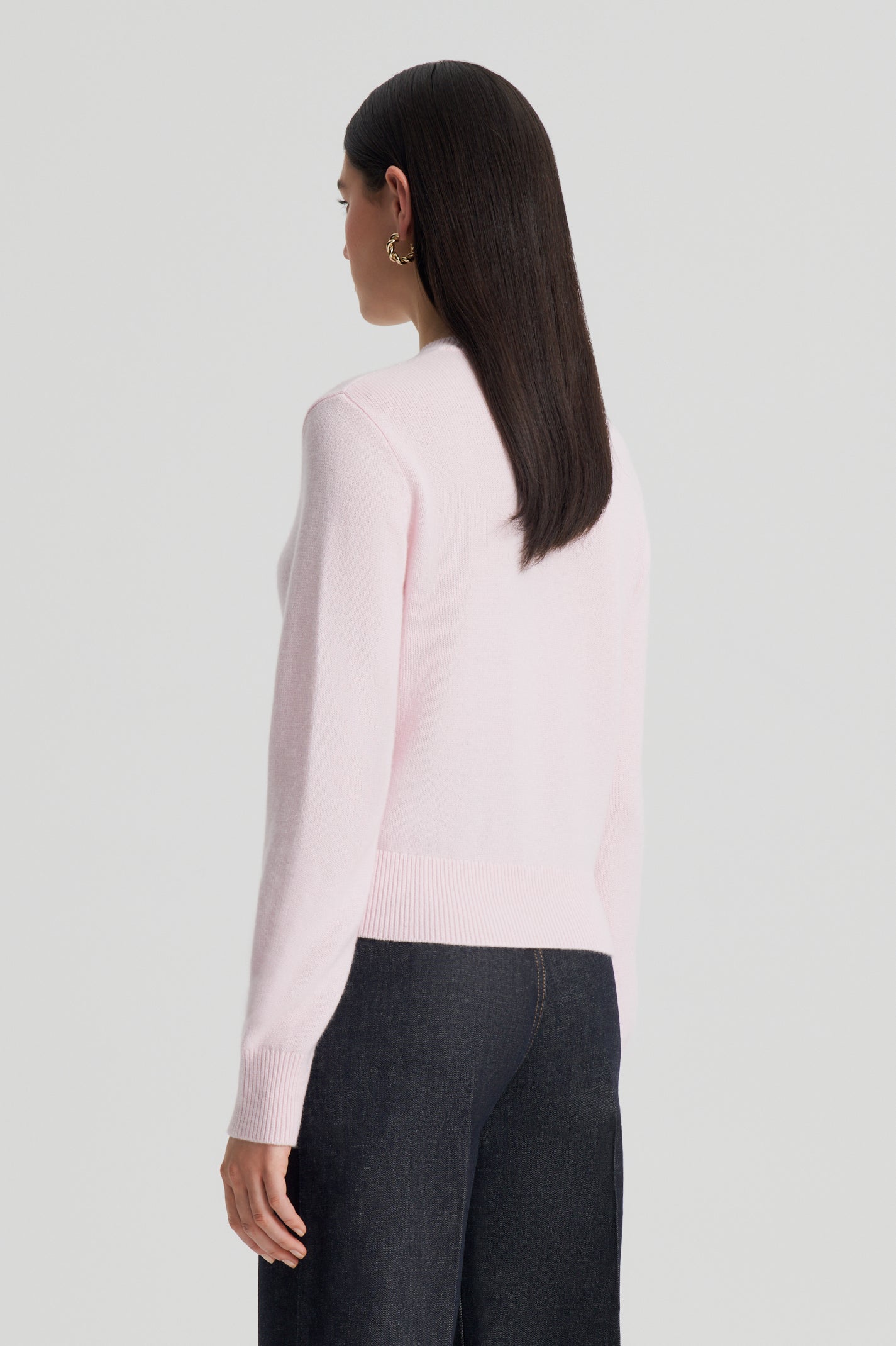 cashmere-crew-sweater-pale-pink