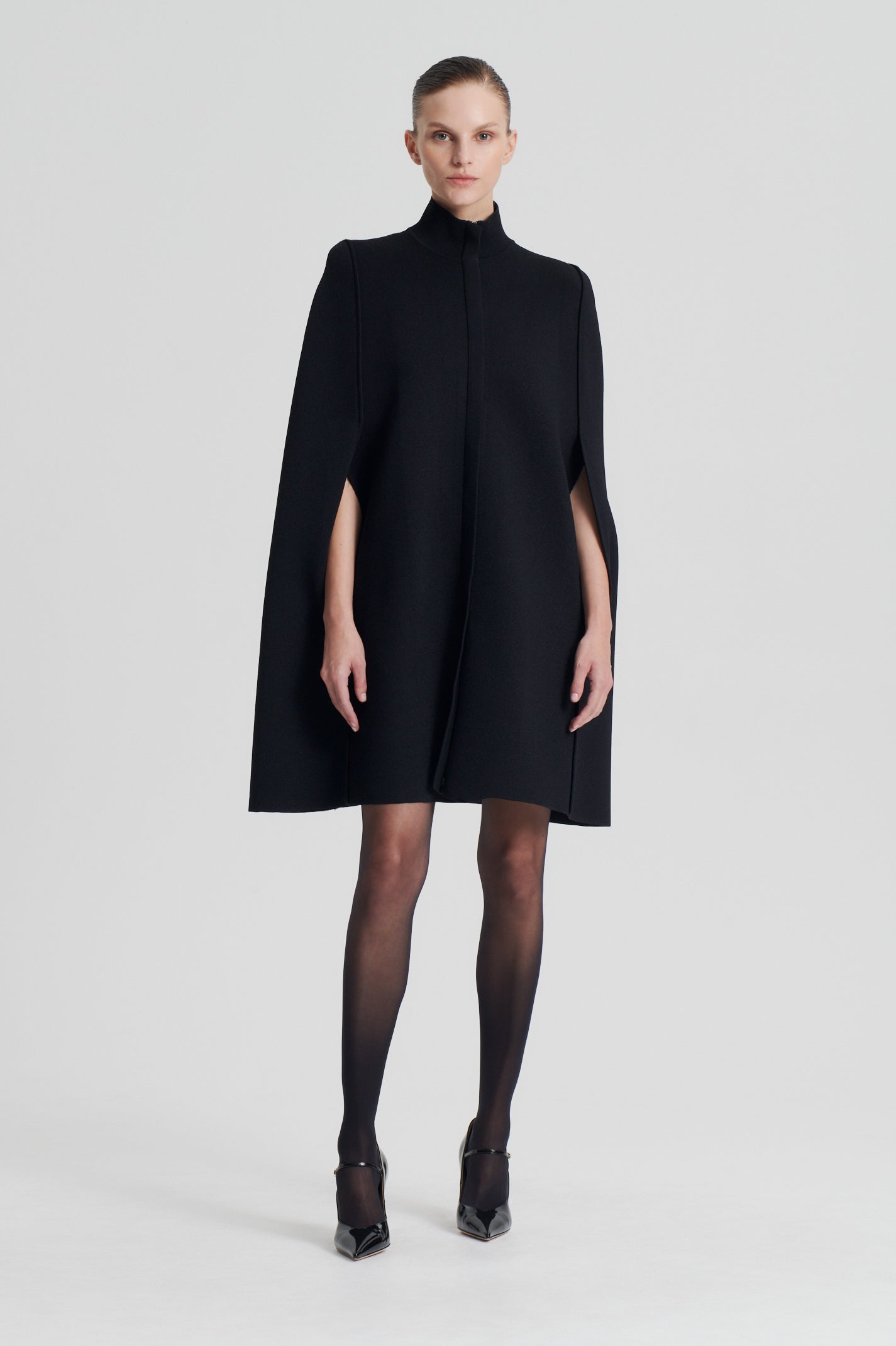 CREPE KNIT CAPE - BLACK