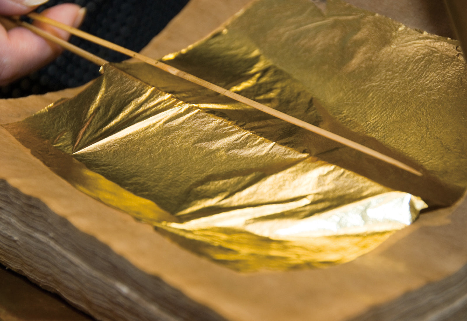 Boldest Ways to Use Silver and Gold Leaf In Your Art – Rileystreet Art  Supply