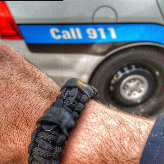 tactical bracelet with handcuff key