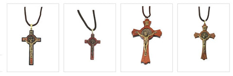 religious jewelry crosses and crucifixes