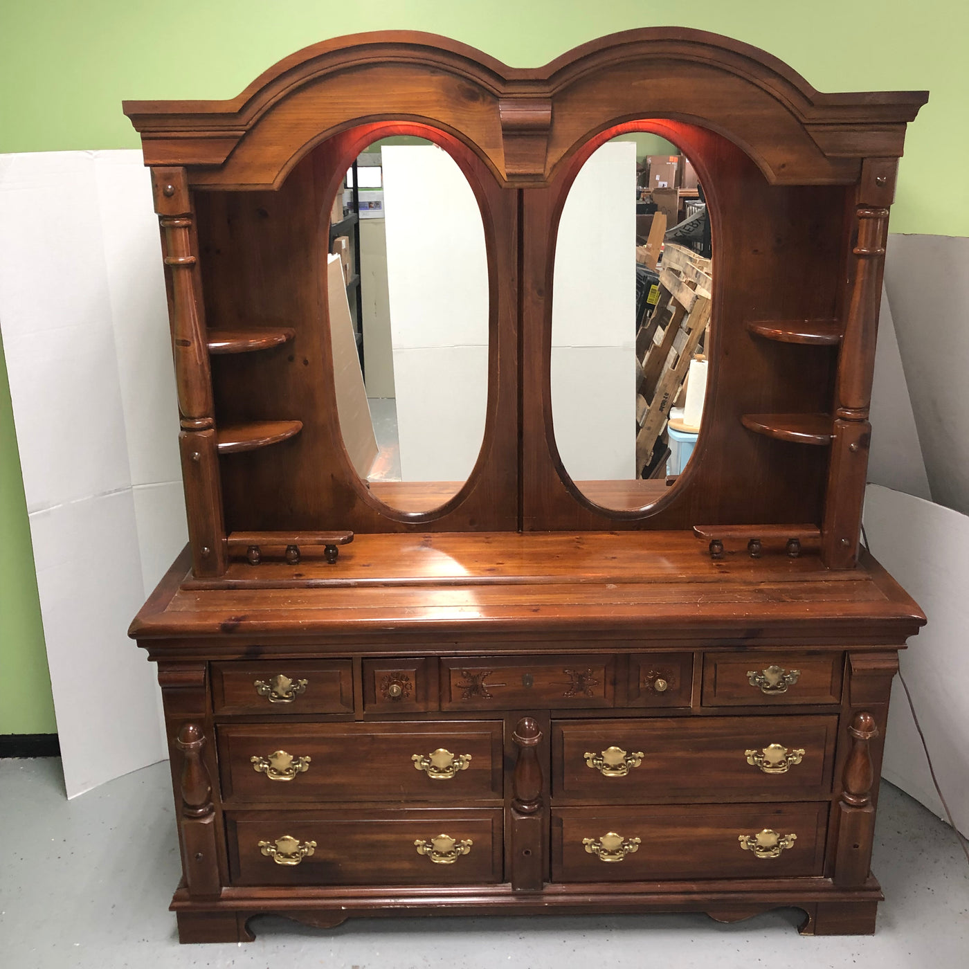 Bassett Pioneer Pine 7 Drawer Dresser W Mirror Hutch M15sales Com