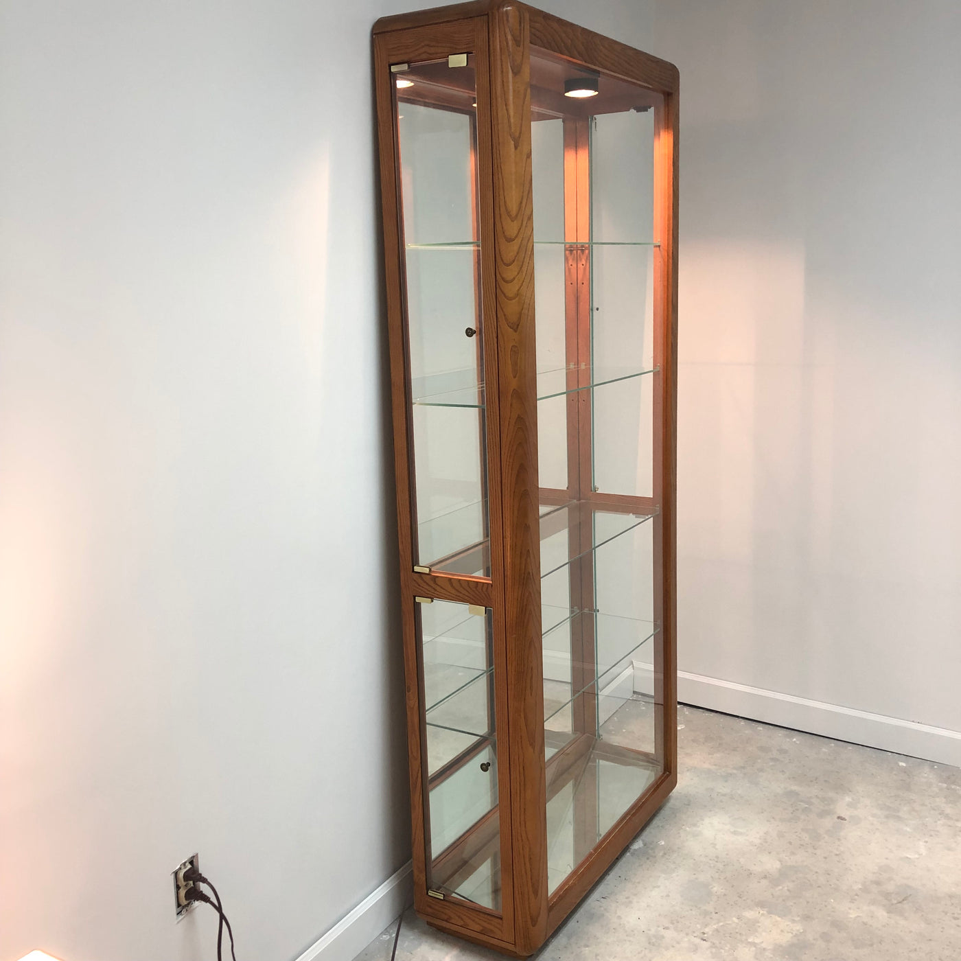 Pulaski Oak 4 Glass Shelf Illuminated 80 Curio Display Cabinet