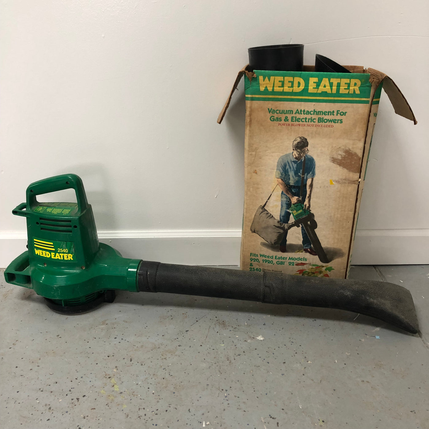 leaf blower and weed wacker