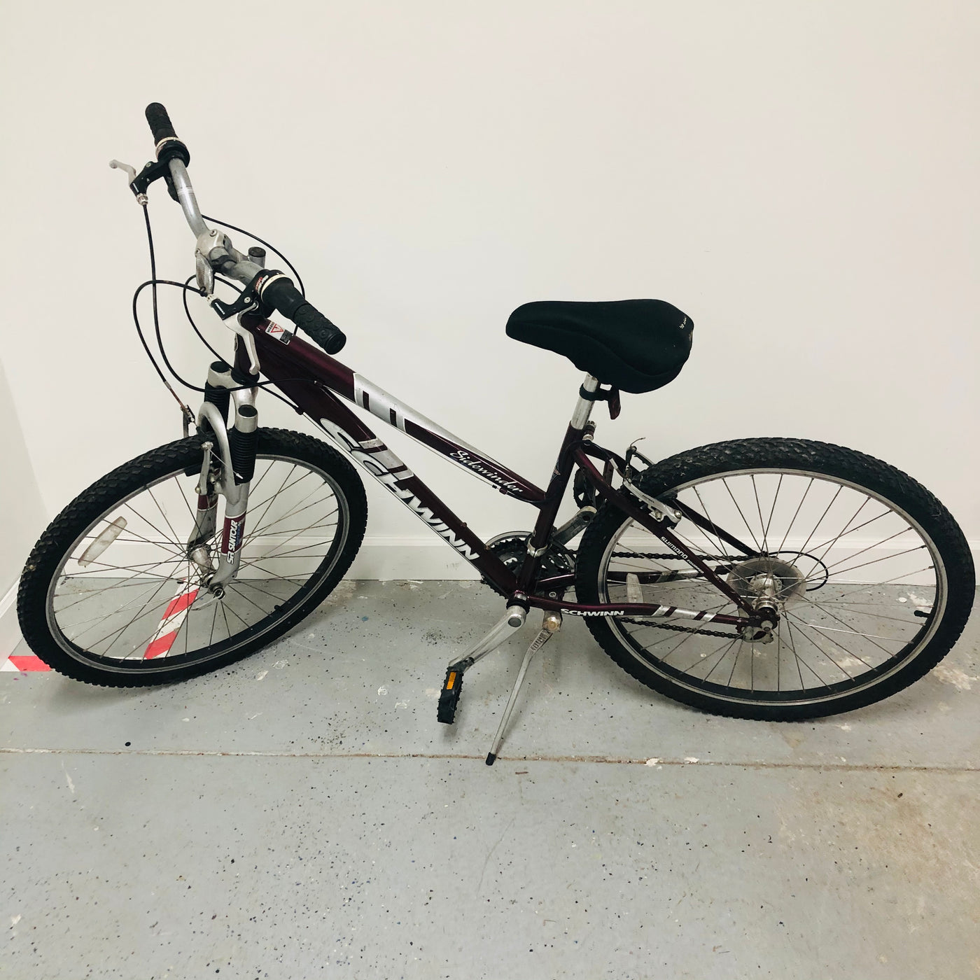 21 speed schwinn mountain bike