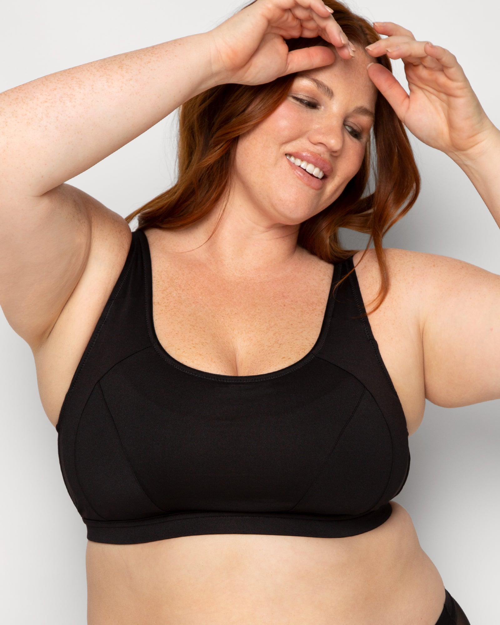 Medium Impact Wireless Sports Bra - Black Hue