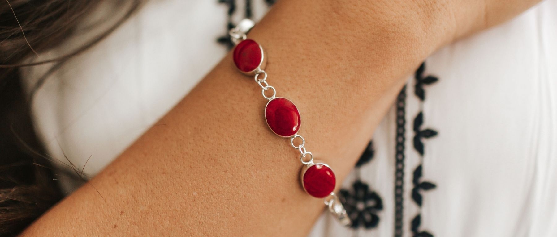 What are the Benefits of Wearing Red Coral?